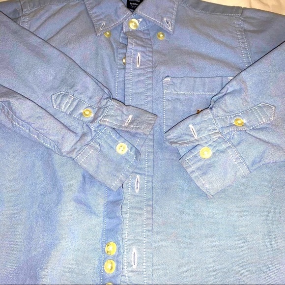 Gap toddler boy button down - Picture 4 of 6